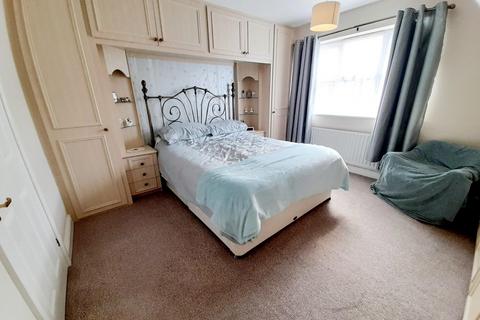 3 bedroom detached house for sale, Drovers End, Beckingham, Doncaster, DN10 4FD