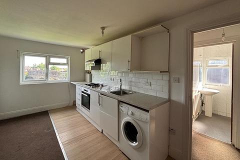 2 bedroom flat for sale, Flat 3, 58 Highfield Avenue, Golders Green, London, NW11 9UD