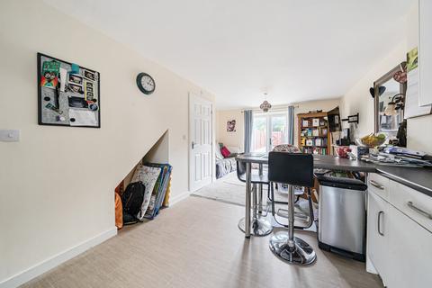 5 Emerald Place, Bishops Cleeve, Cheltenham, GL52 7ZA