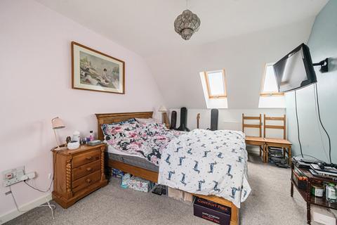 5 Emerald Place, Bishops Cleeve, Cheltenham, GL52 7ZA