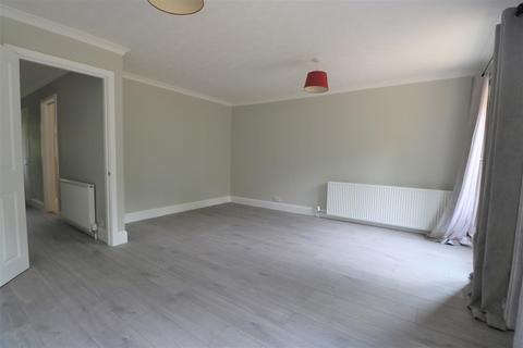 3 bedroom house to rent, Broughton Mews, Frimley, Camberley GU16