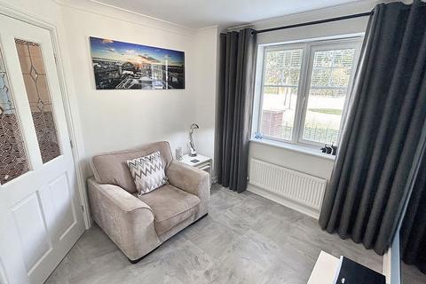 26 Rothbury Drive, Ashington, NE63 8TQ