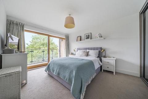 2 bedroom flat for sale, Vinery Way, Hammersmith