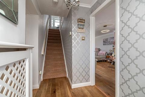 46 Brooksdale Close, Kettering, NN16 9BJ