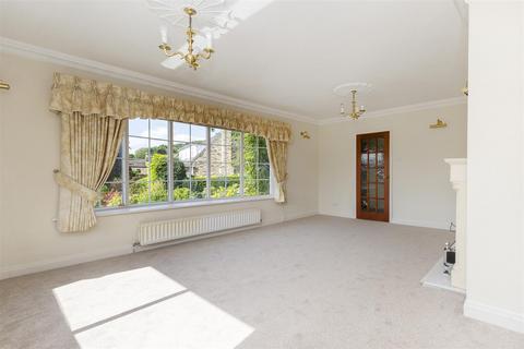 3 bedroom detached house for sale, Whitegates Grove, Fenay Bridge, Huddersfield