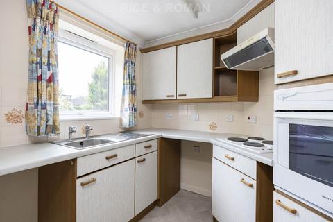 1 bedroom retirement property for sale, Manor Road North, Esher KT10