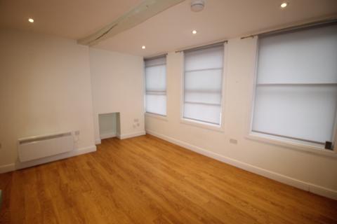 2 bedroom flat to rent, High Wycombe HP11