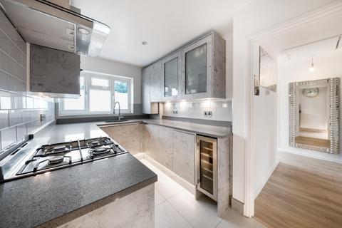 2 bedroom flat for sale, Virginia Water,  Surrey,  GU25