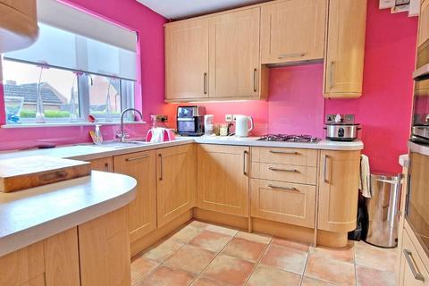 3 bedroom detached house for sale, Lyneham Road, Bicester