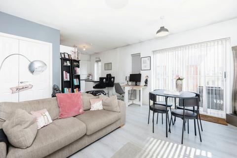 2 bedroom apartment for sale, Repton Avenue, Ashford, Kent