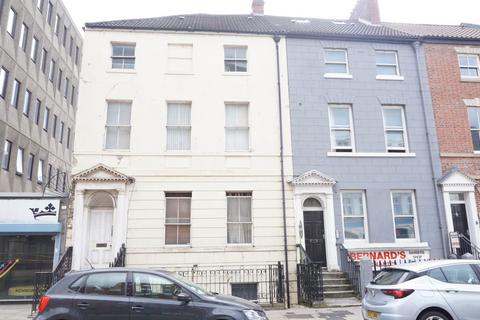 2 bedroom flat to rent, Flat 1, 94 George Street, Hull, HU1 3AB