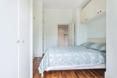 1 bedroom flat to rent, Belsize Square, Belsize Park, London