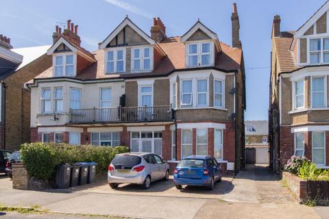 2 bedroom apartment for sale, Cornwall Gardens, Cliftonville, CT9