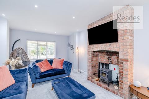 3 bedroom detached house for sale, Gladstone Way, Hawarden CH5 3