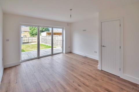 2 bedroom detached house for sale, Speedwell Avenue, Chatham, ME5