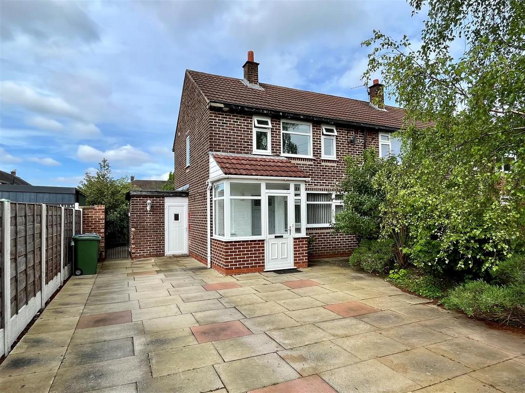Falmouth Avenue, Sale 2 bed end of terrace house for sale £275,000