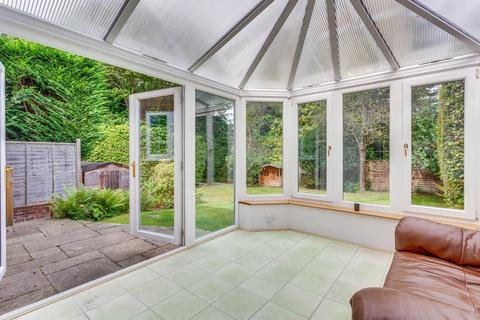 3 Twin Oaks, Emmer Green, Reading, RG4 8SW