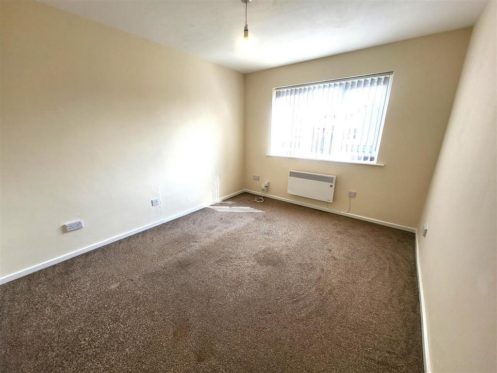Sitting Room Pic 1.jpg
