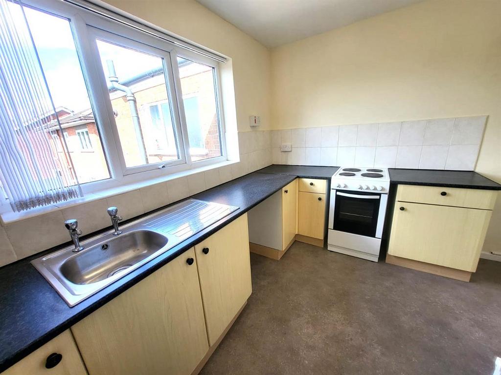Kitchen Pic 1.jpeg