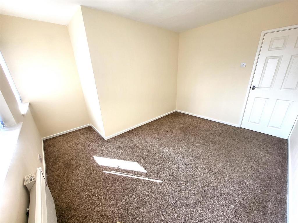 Bedroom Pic 2.jpg
