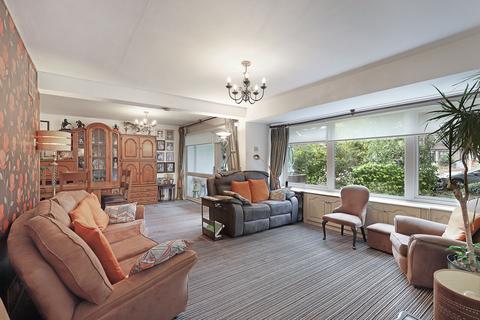 2 bedroom apartment for sale, Whitehall Lane, Buckhurst Hill, IG9