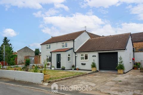 2 bedroom detached house for sale, Sandbeds Lane, Doncaster DN9