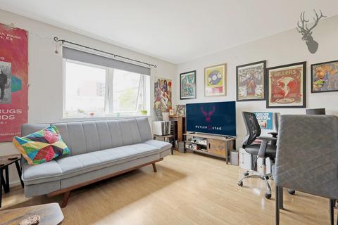 1 bedroom apartment for sale, Ladyfern House, Bow