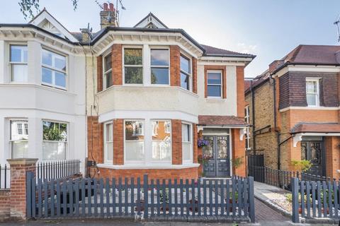 1 bedroom flat for sale, Holroyd Road, Putney