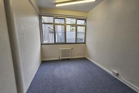 Office to rent, 136 Union Street, Torquay TQ2