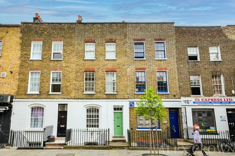 4 bedroom flat to rent, New Road, Whitechapel