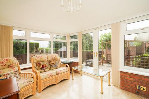 5 Brookside Close, Sheffield, S12 4LE