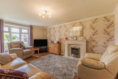 3 bedroom semi-detached house for sale, Warwick Gardens, Nuneaton