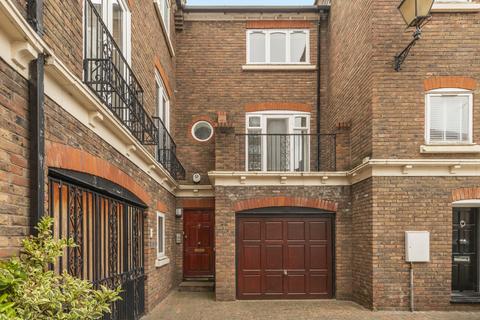 3 bedroom mews for sale, Maple Mews, Maida Vale, London