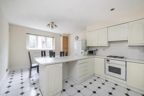 3 bedroom mews for sale, Maple Mews, Maida Vale, London