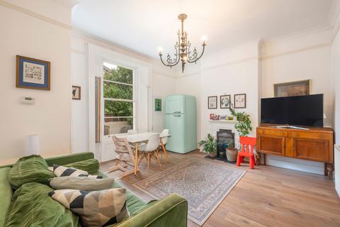 2 bedroom flat for sale, Greville Road, London