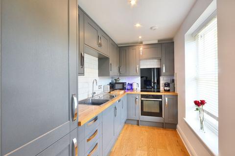 2 bedroom apartment for sale, Alkham Road, Dover CT16