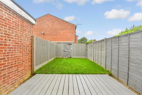 2 bedroom terraced house for sale, Homefield Close, Horley, Surrey