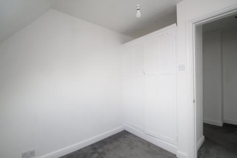 2 bedroom flat to rent, Springfield Avenue, Harrogate, North Yorkshire, HG1