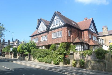 2 bedroom flat to rent, Springfield Avenue, Harrogate, North Yorkshire, HG1