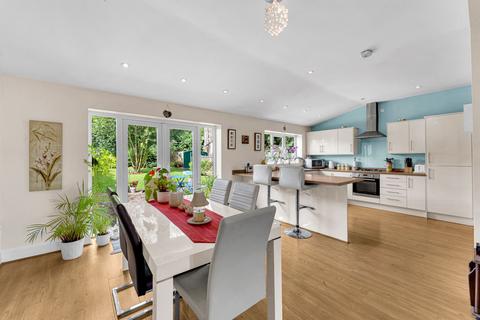 218 Mill Lane, Widnes, WA8 3UL