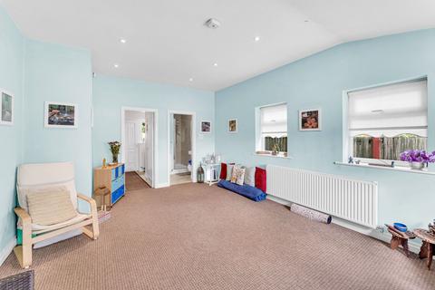 218 Mill Lane, Widnes, WA8 3UL