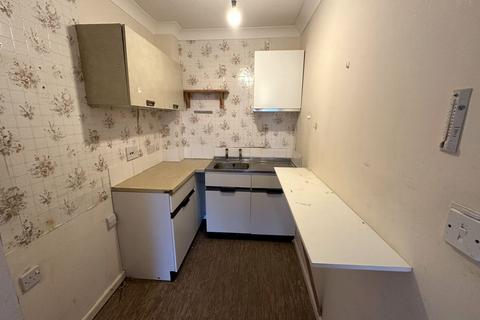 1 bedroom retirement property for sale, Belvedere Court, Dawlish, EX7