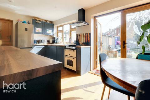 10 Aldercroft Road, Ipswich, IP1 6PL