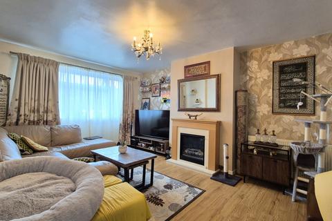 2 bedroom maisonette for sale, Trevor Close, Isleworth, TW7