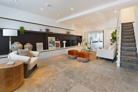 4 bedroom terraced house for sale, Battersea, London SW11