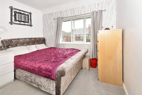 4 bedroom semi-detached house for sale, Lea Farm Grove, Leeds