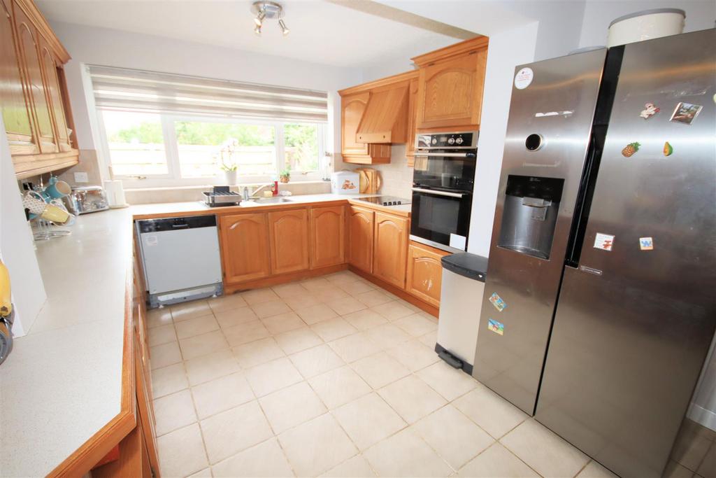 View of Kitchen/Breakfast Room