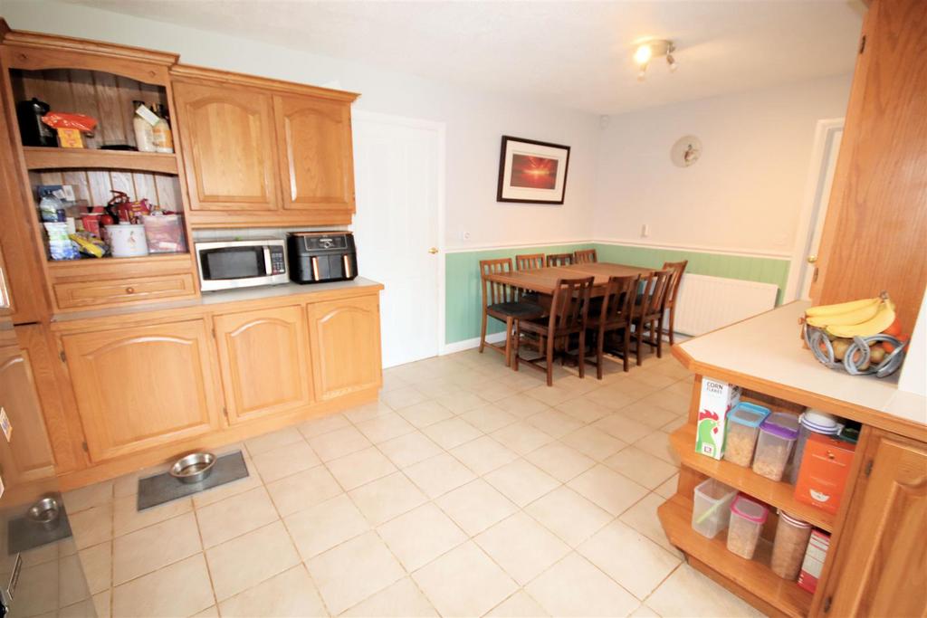 View of Kitchen/Breakfast Room