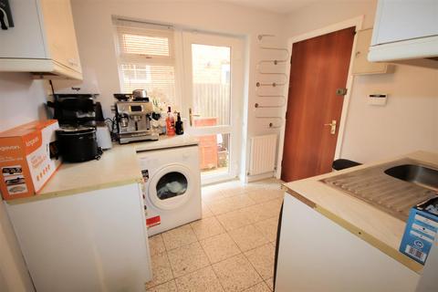 8 Alma Farm Road, Toddington, Dunstable, LU5 6BG