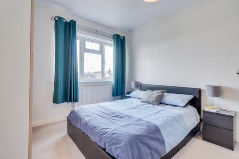 18 Canada Crescent, Rawdon, Leeds, LS19 6LT